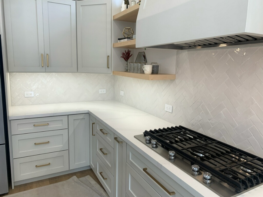 Kitchen Remodel with Shaker Cabinets and Tile Backsplash